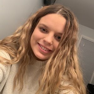 Meet your Posher, Cailin